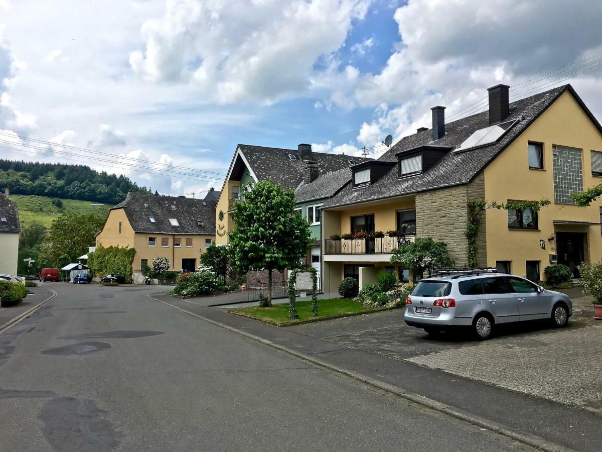 Gastehaus Hoffmann Panzió Farschweiler Kültér fotó