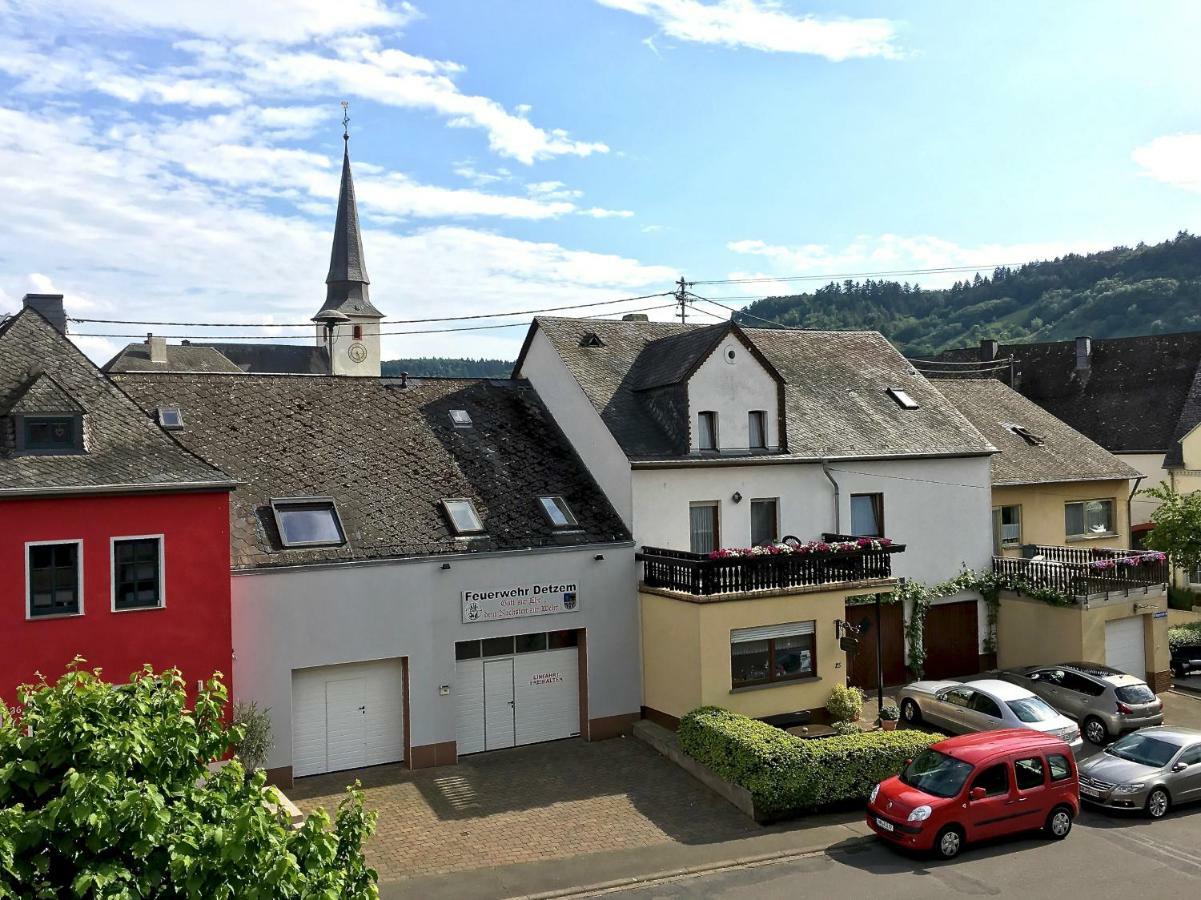 Gastehaus Hoffmann Panzió Farschweiler Kültér fotó